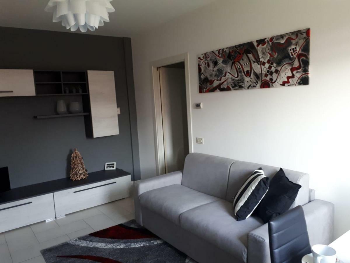 My Home Apartment Мира Екстериор снимка