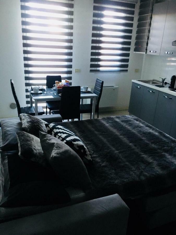 My Home Apartment Мира Екстериор снимка